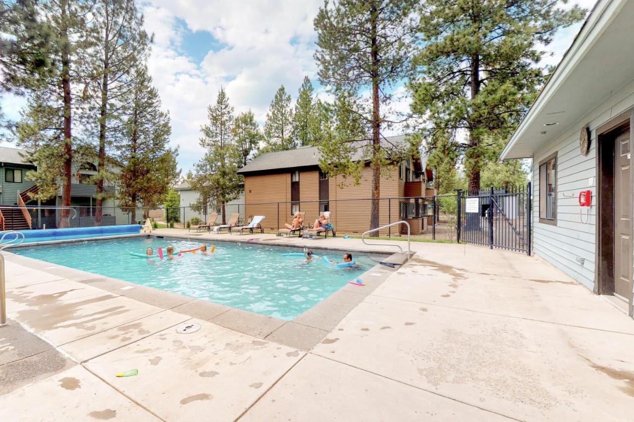 Powder Village G-1 | Discover Sunriver Luaran gambar